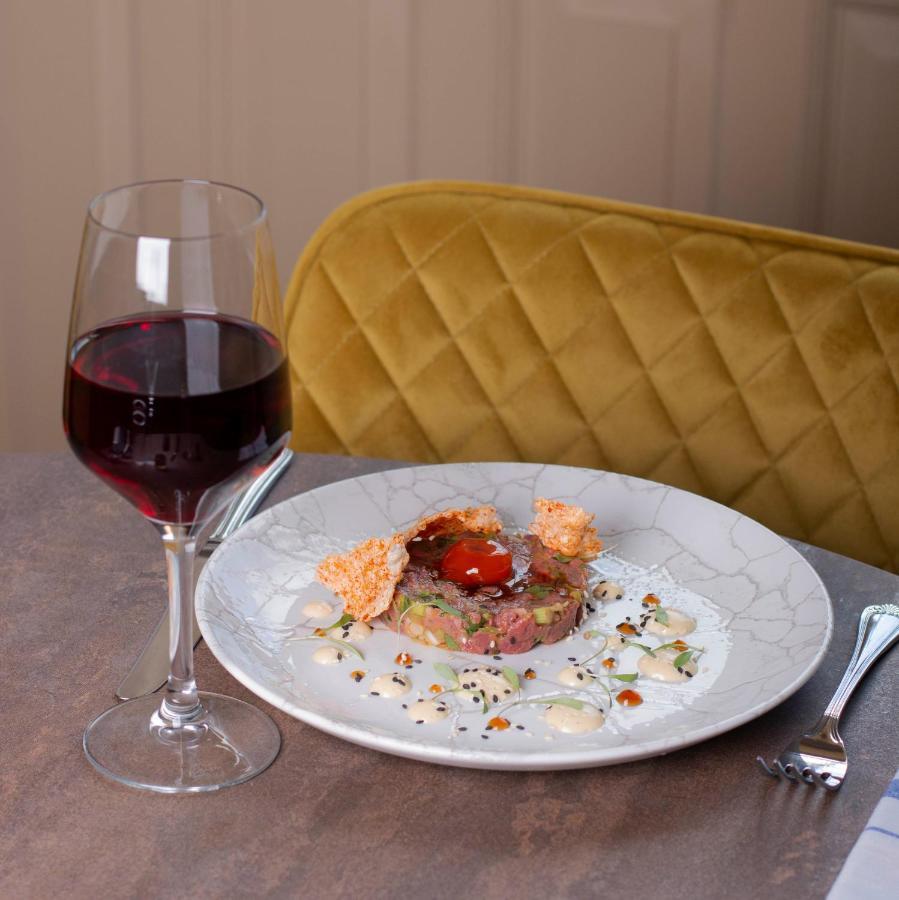 The Old Crown Coaching Inn 스윈던 외부 사진