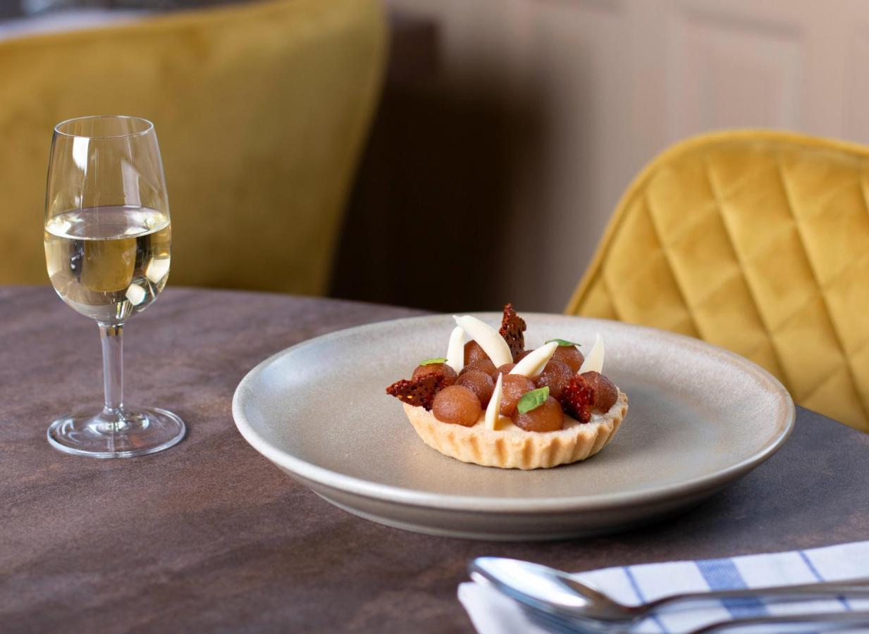 The Old Crown Coaching Inn 스윈던 외부 사진
