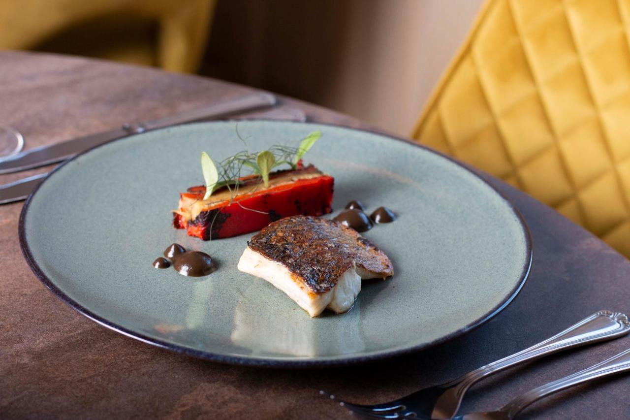 The Old Crown Coaching Inn 스윈던 외부 사진