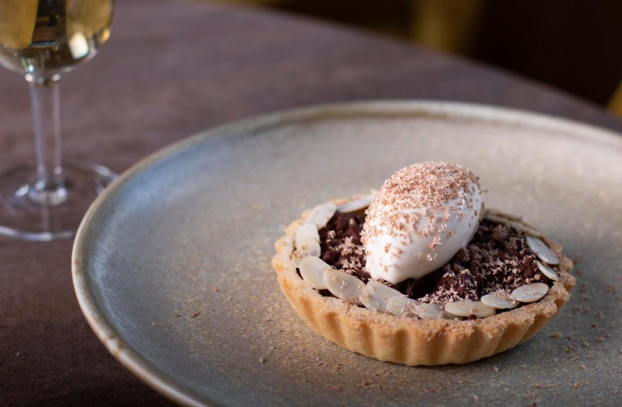 The Old Crown Coaching Inn 스윈던 외부 사진