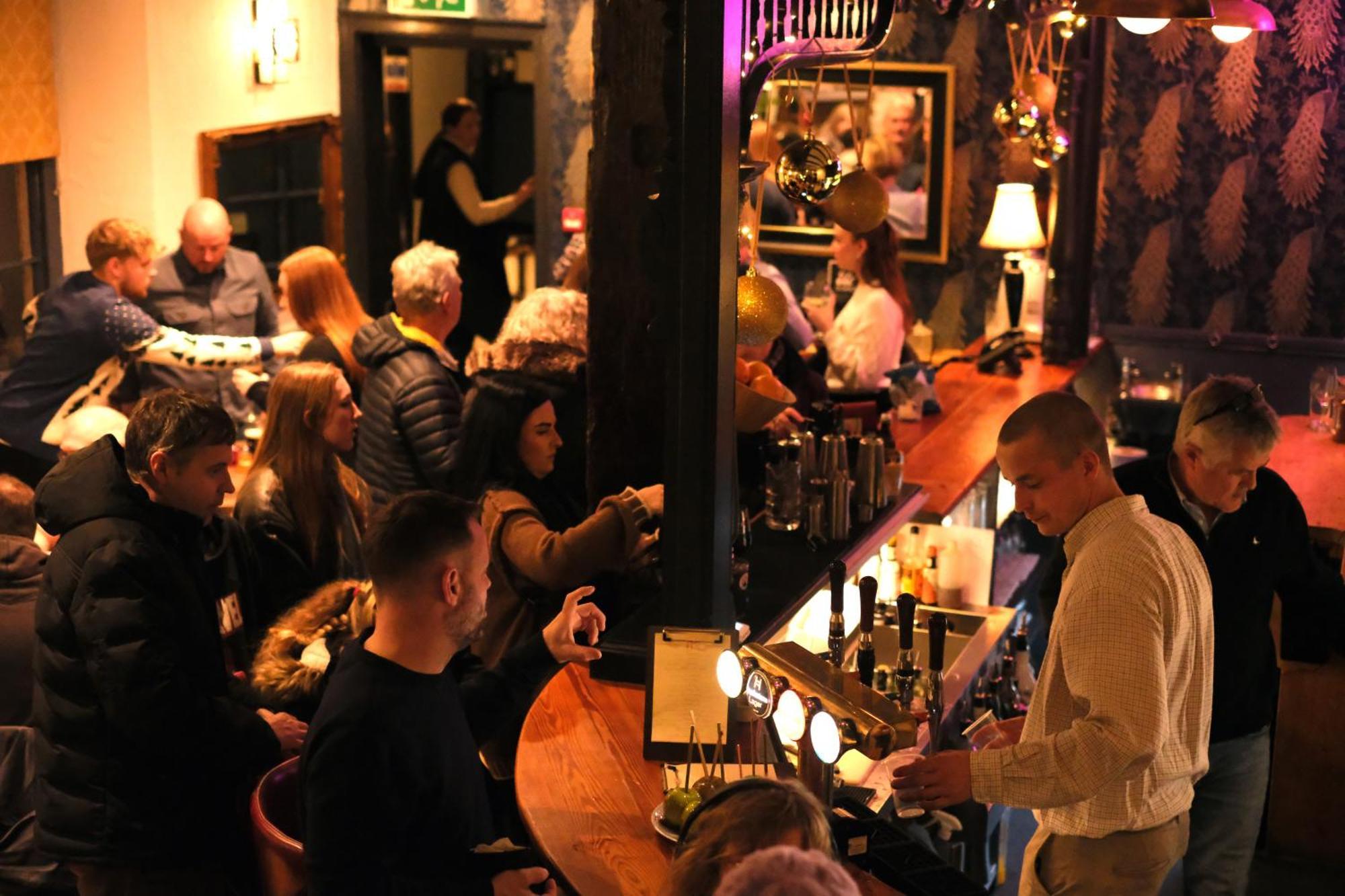 The Old Crown Coaching Inn 스윈던 외부 사진