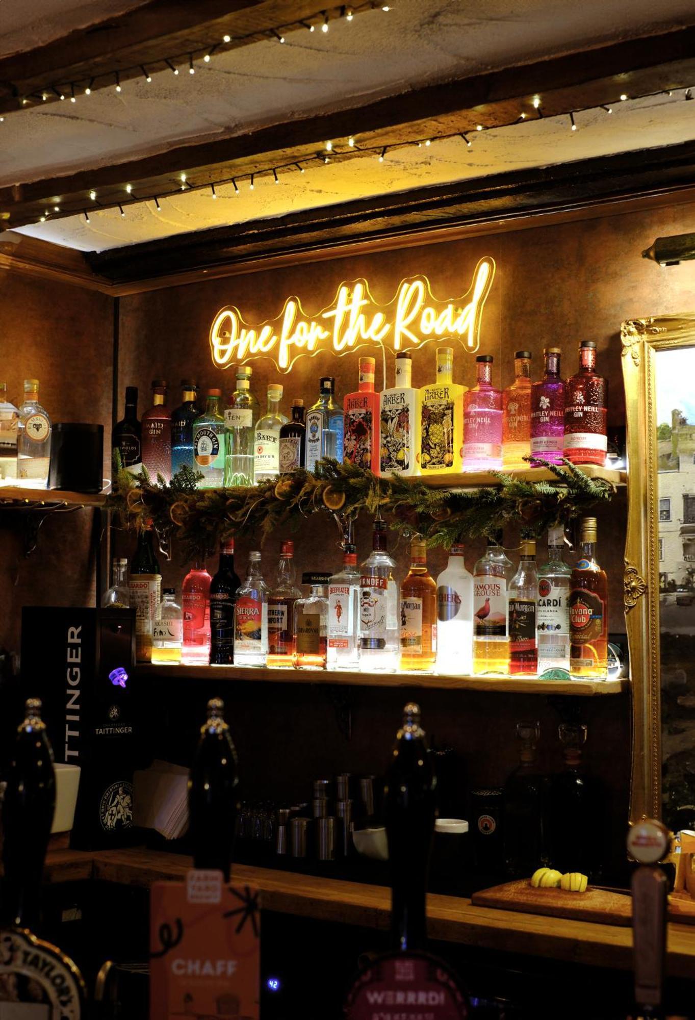 The Old Crown Coaching Inn 스윈던 외부 사진